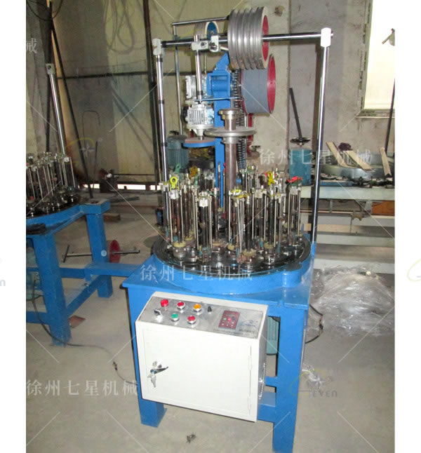 24錠水暖管編織機